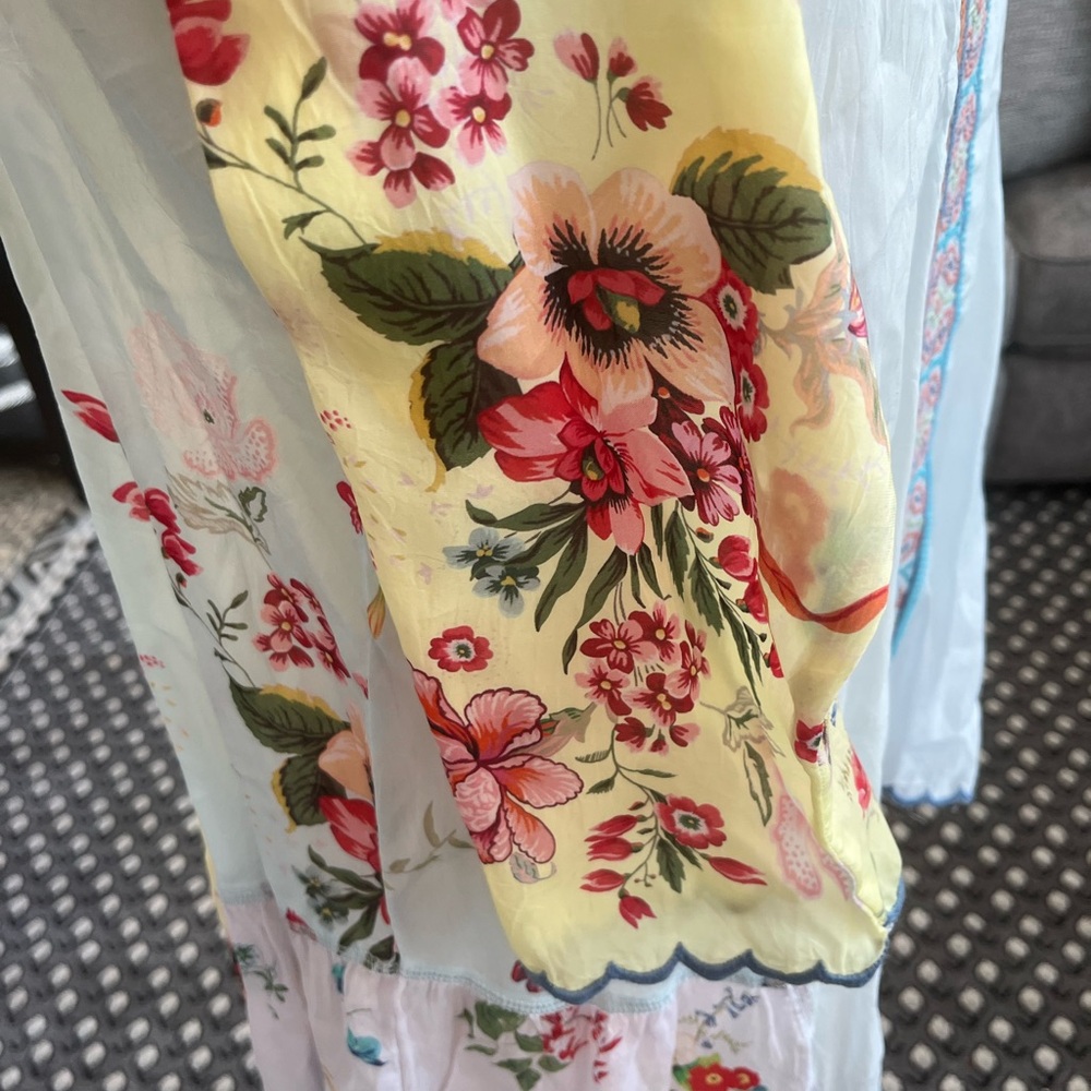 Johnny Was Vervaine Embroidered Floral Blouse Women’s Size medium - Picture 7 of 12